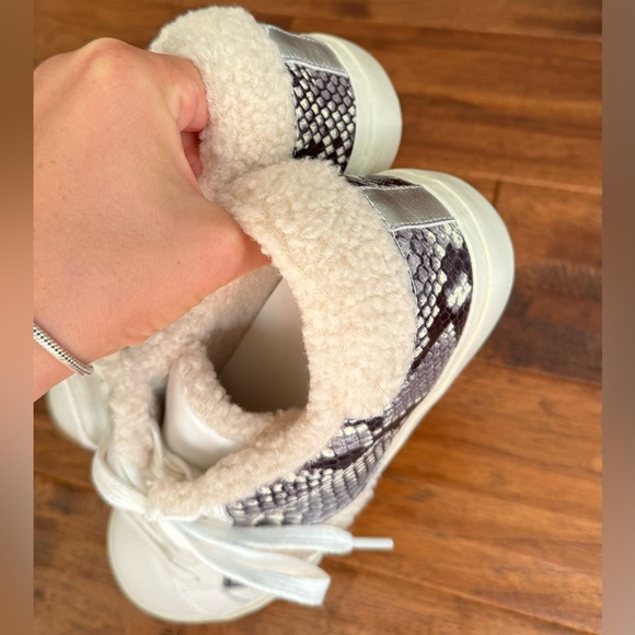 NEW Marc Fisher LTD mello leather sneakers perfect for fall Women’s size 9.5 - Picture 7 of 8